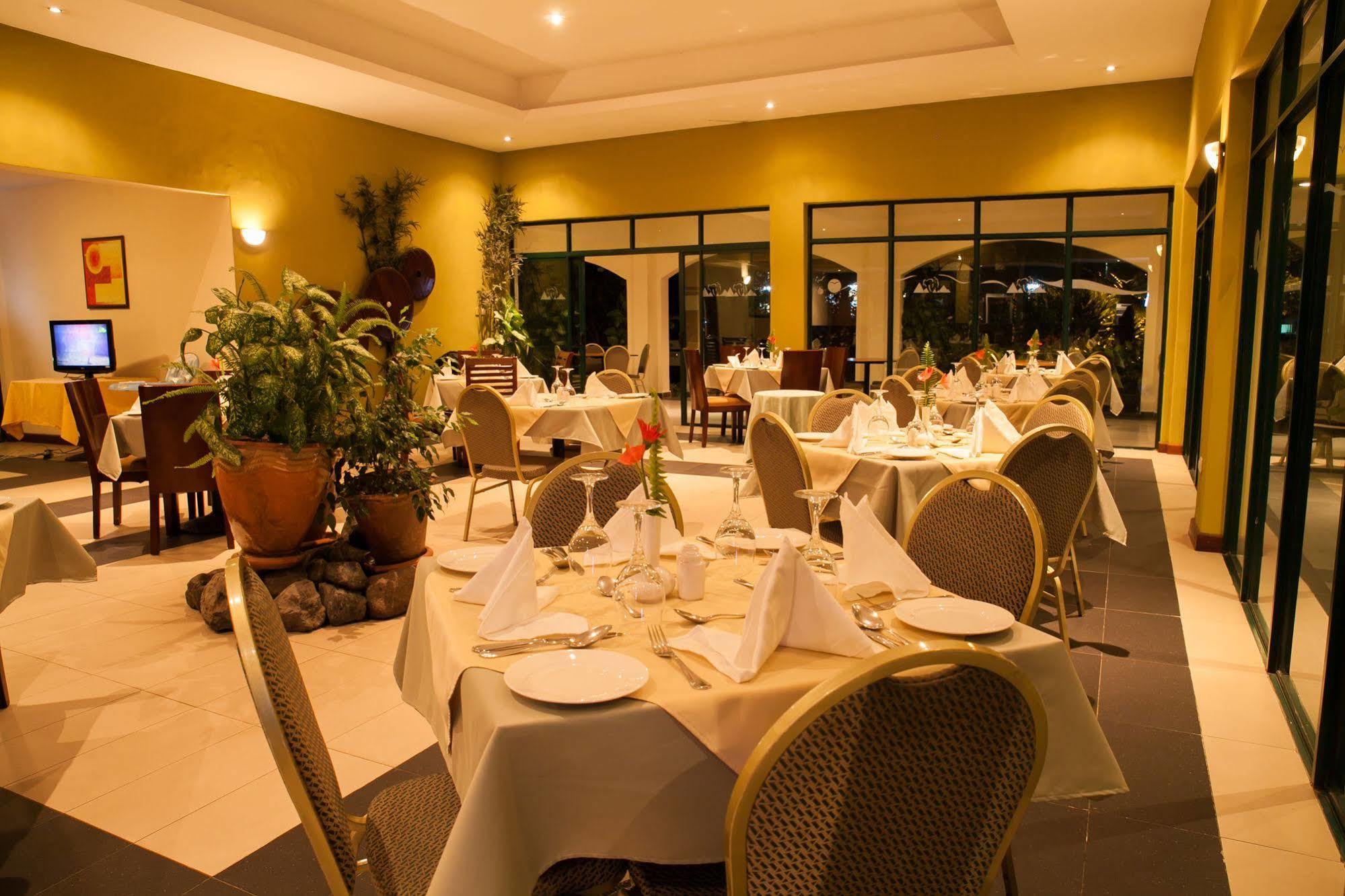 Gorillas Volcanoes Hotel روهينجيري المظهر الخارجي الصورة