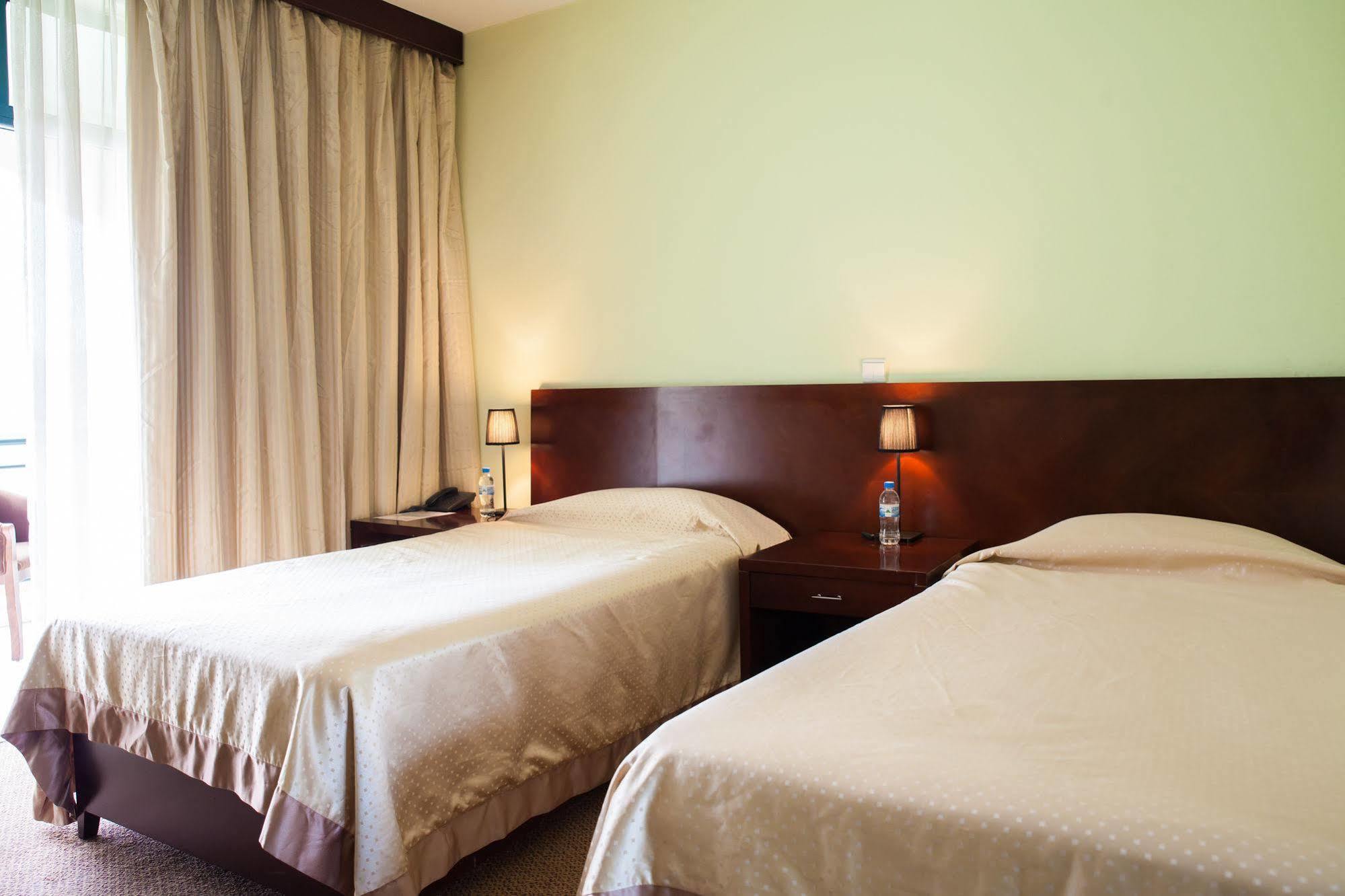 Gorillas Volcanoes Hotel روهينجيري المظهر الخارجي الصورة